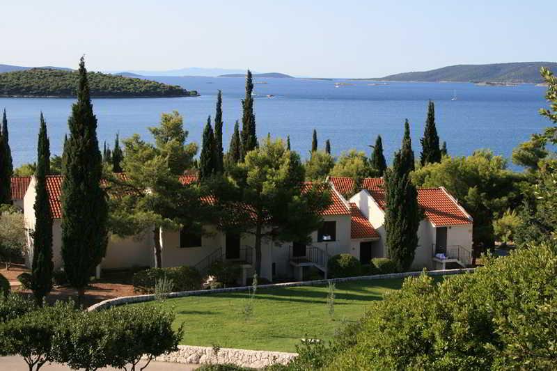 Apartment Medena Trogir Exterior photo